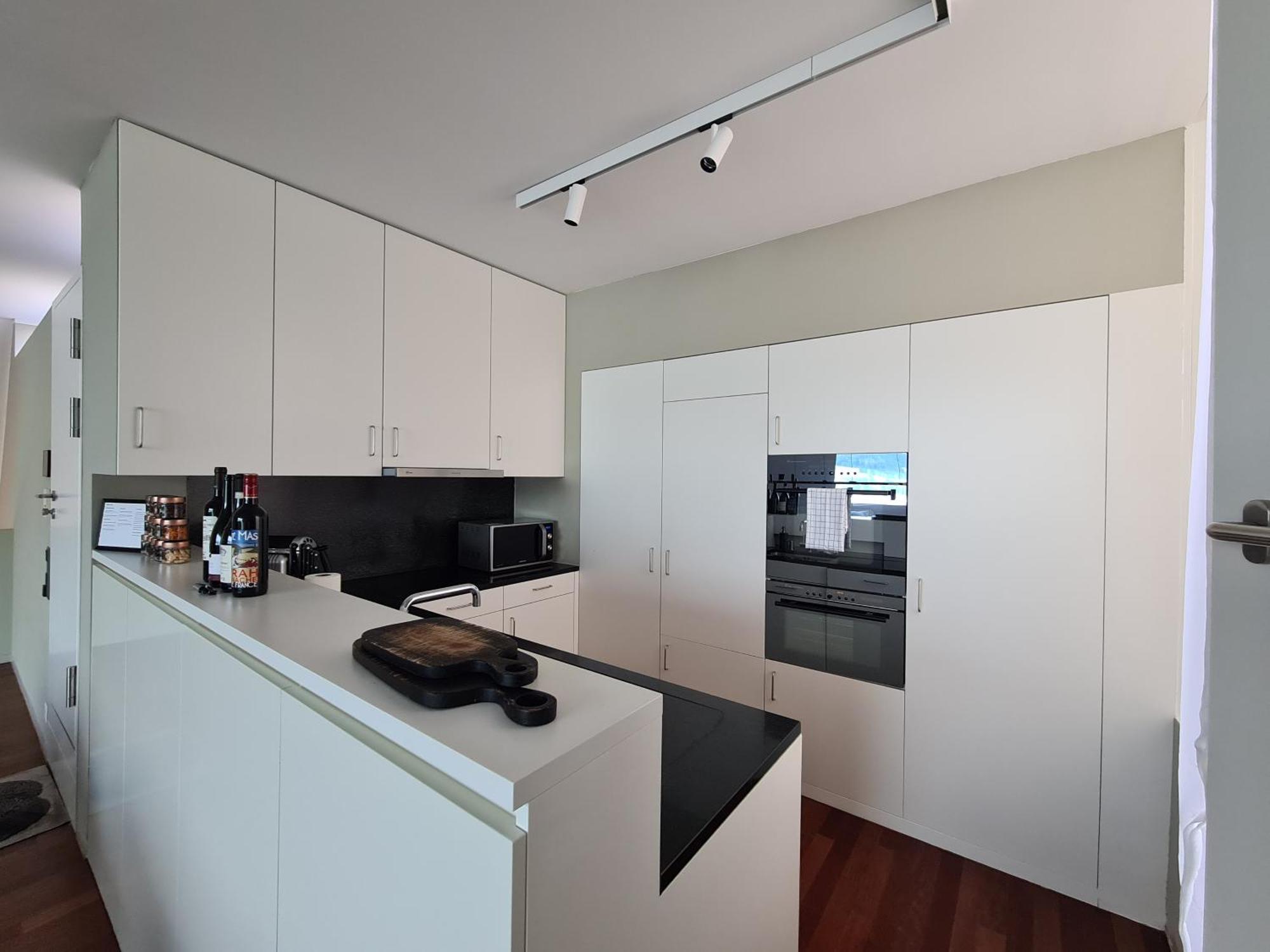 Lucerne Lake View Apartments Room photo