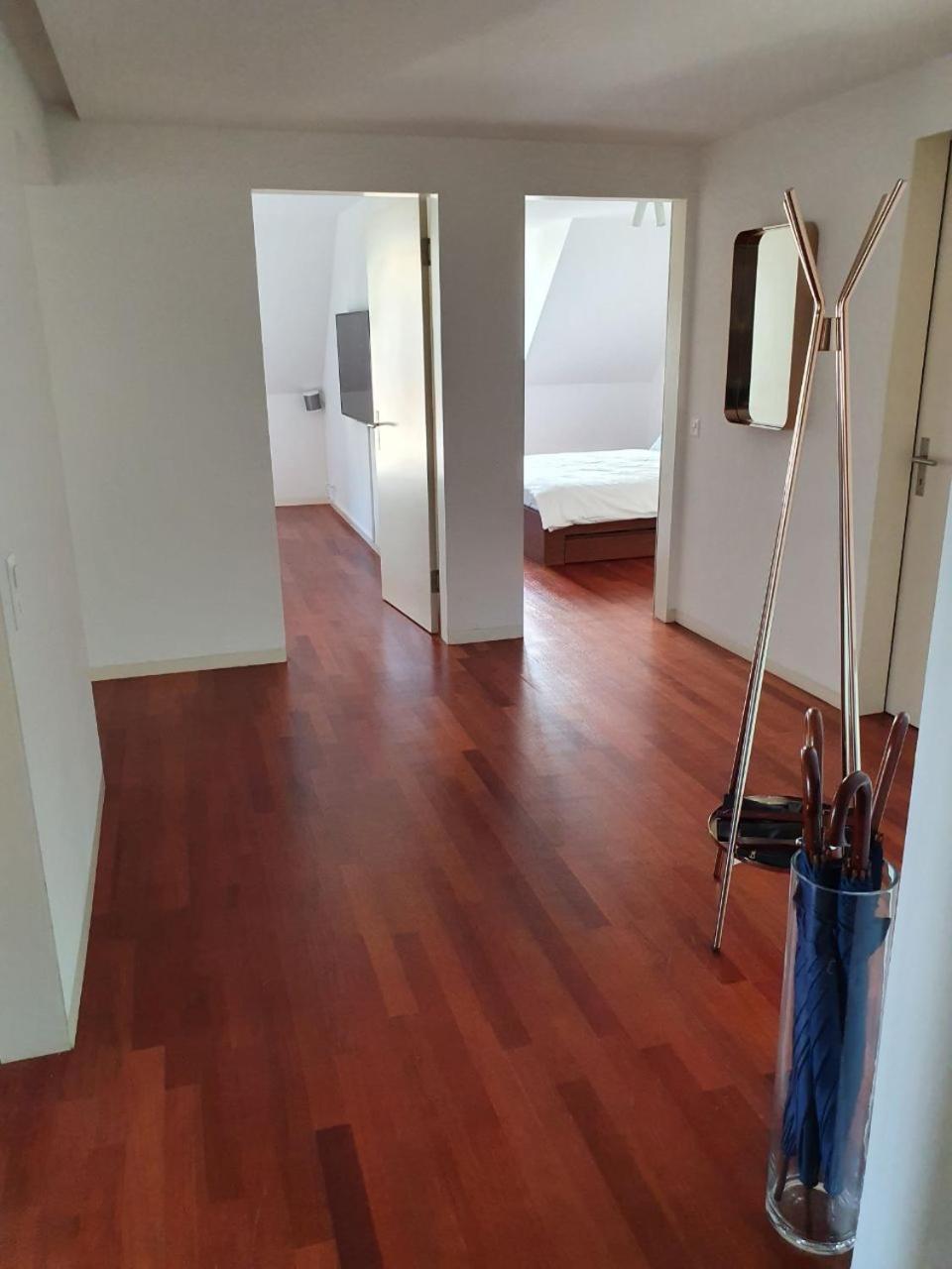 Lucerne Lake View Apartments Room photo