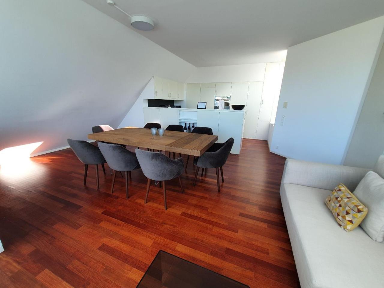 Lucerne Lake View Apartments Room photo