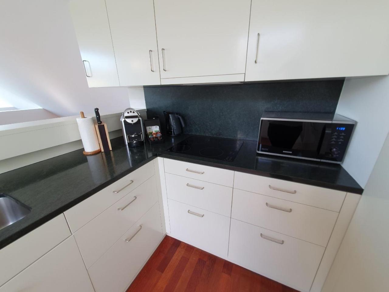 Lucerne Lake View Apartments Room photo