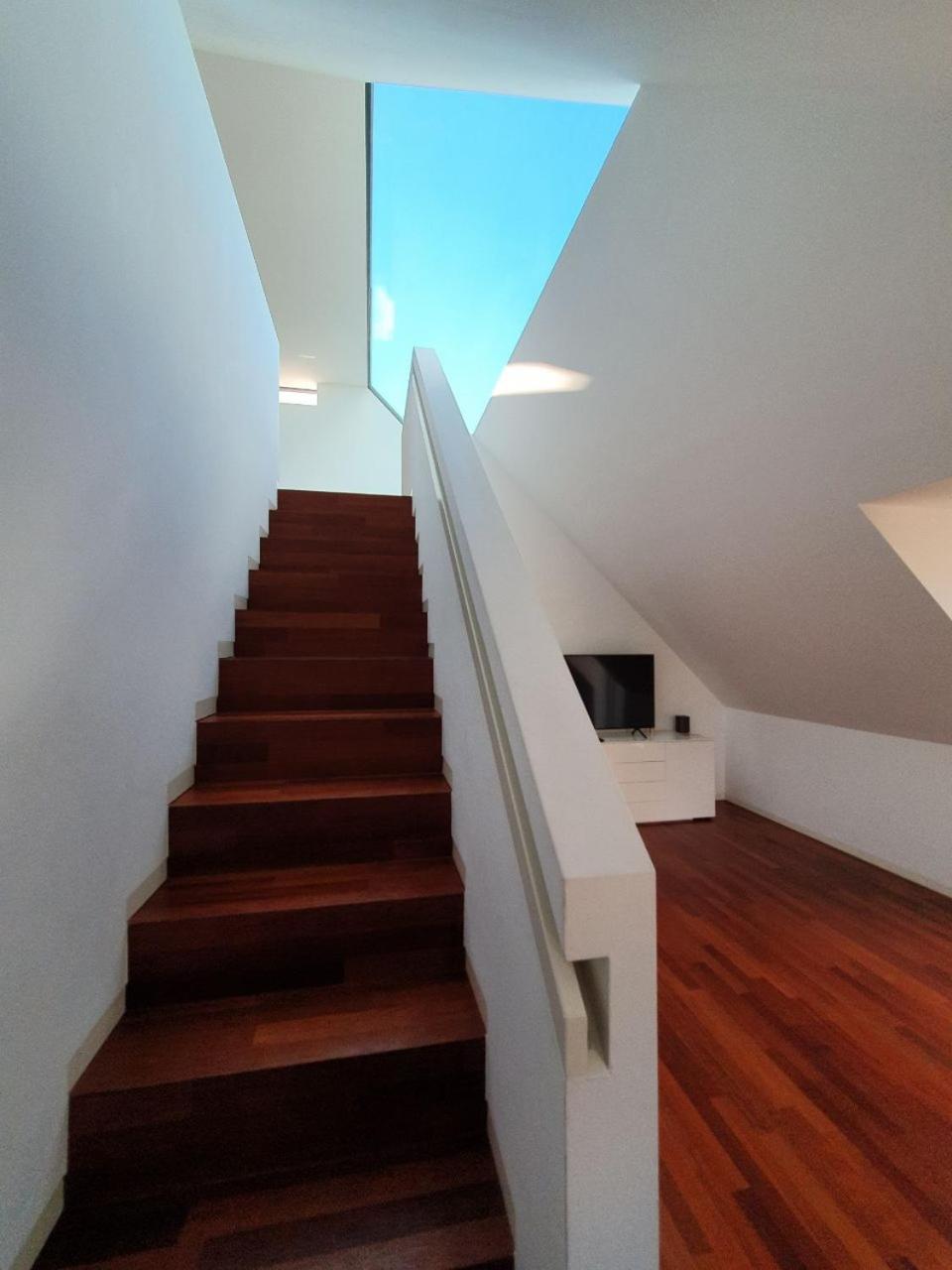 Lucerne Lake View Apartments Room photo